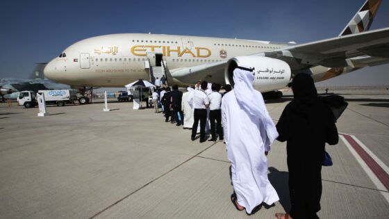 Etihad reveals  billion investment plan over five years