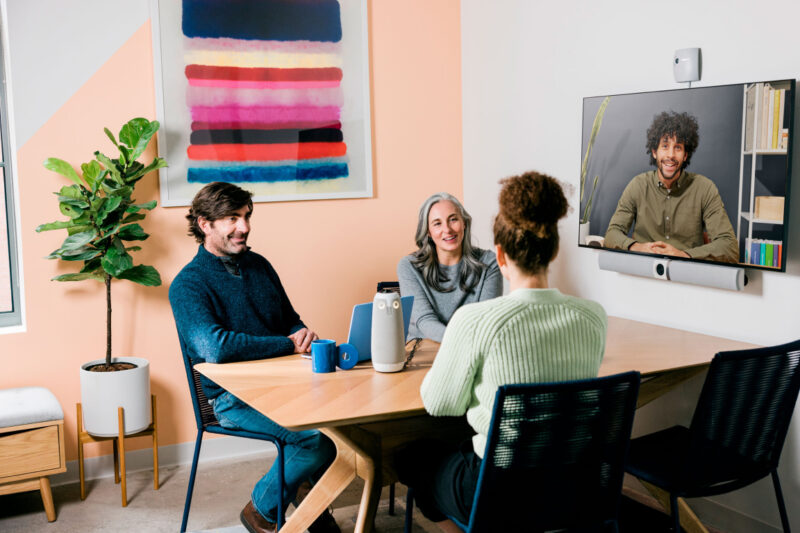 Conference room setup: From AV to layout