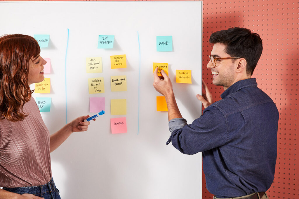 Mastering Virtual Brainstorming: Tips for hybrid teams