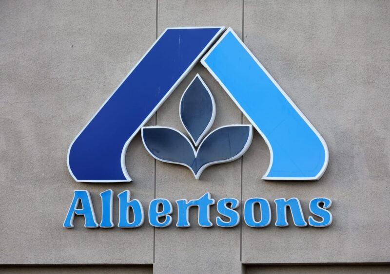 Albertsons is now suing Kroger for billions. That won’t help it find another buyer, analysts say.